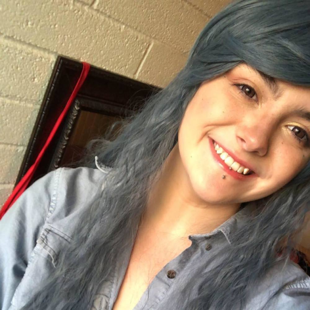 Meet your Posher, Jade